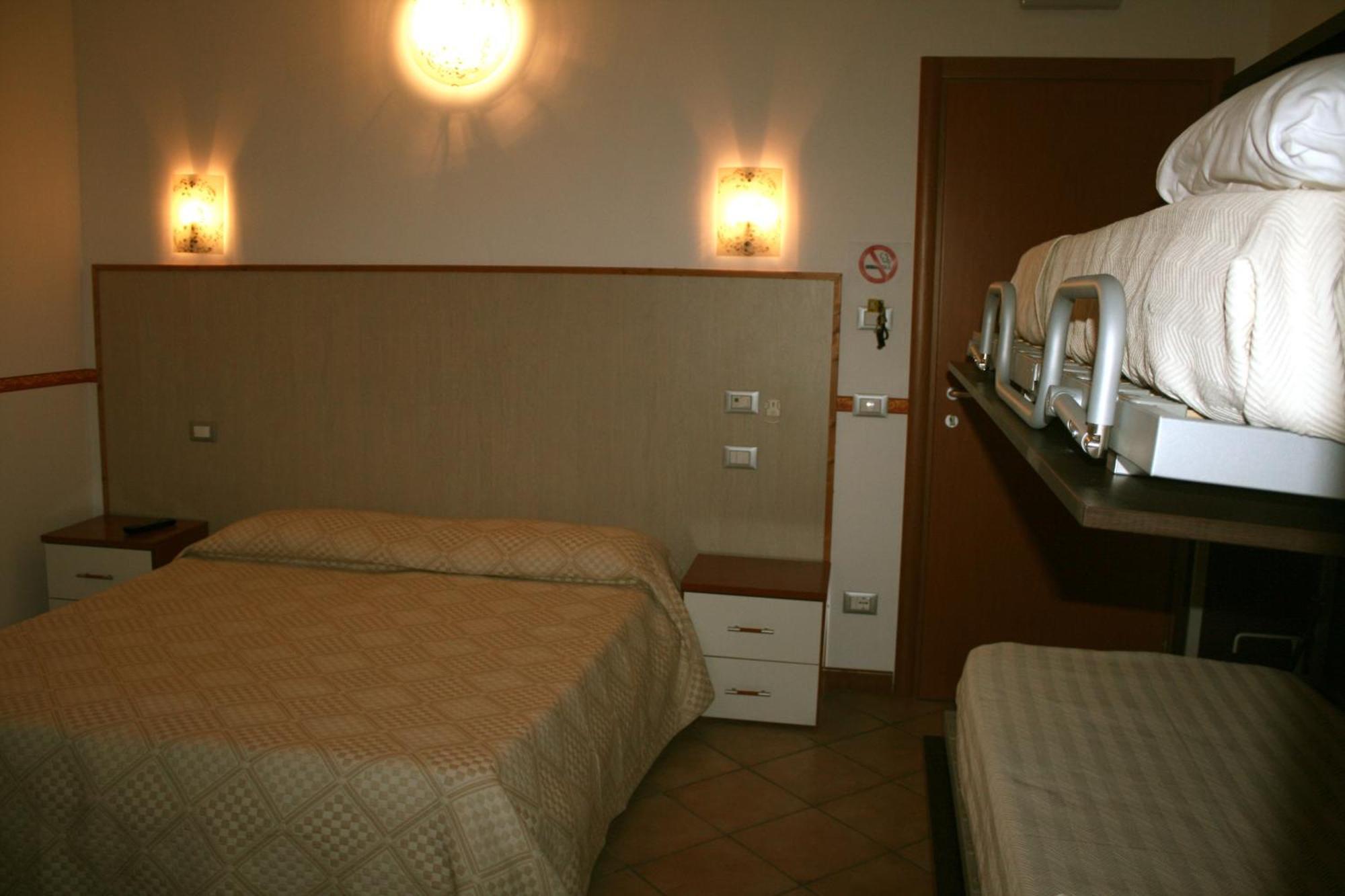Ca' Del Sasso Guest House Verona Exterior photo