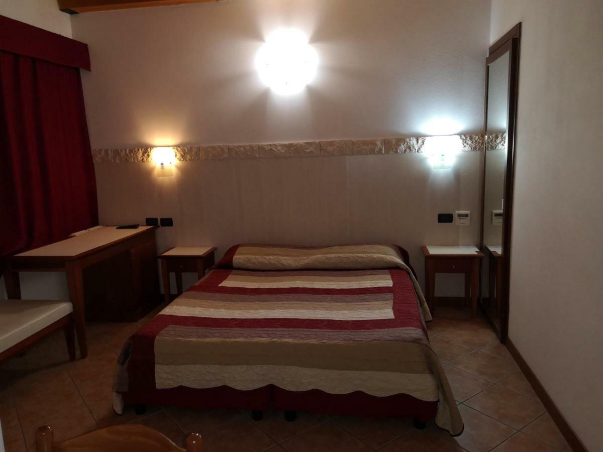 Ca' Del Sasso Guest House Verona Exterior photo