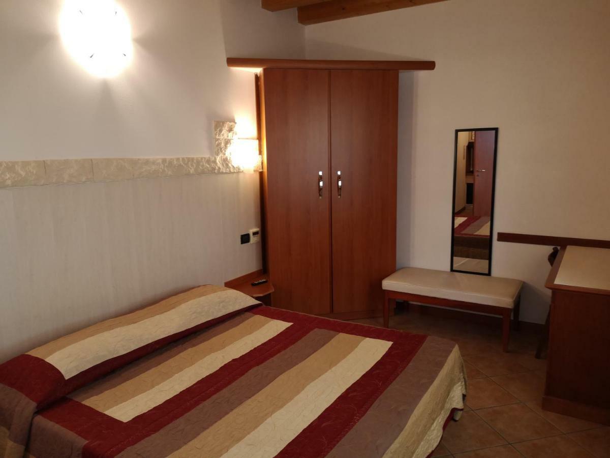 Ca' Del Sasso Guest House Verona Exterior photo