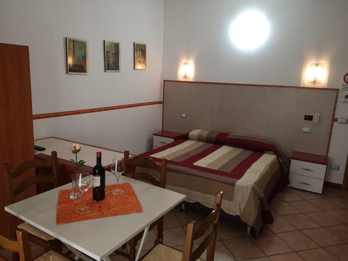 Ca' Del Sasso Guest House Verona Exterior photo