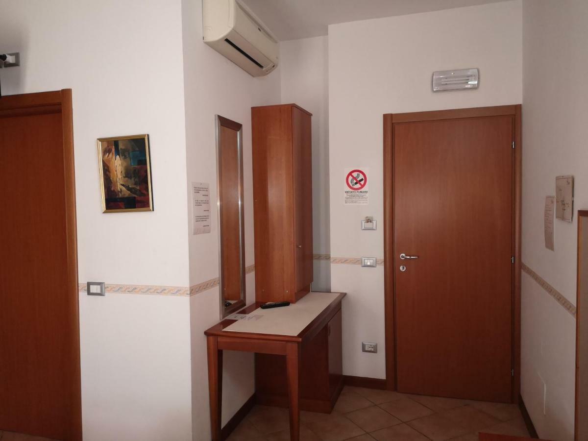 Ca' Del Sasso Guest House Verona Exterior photo